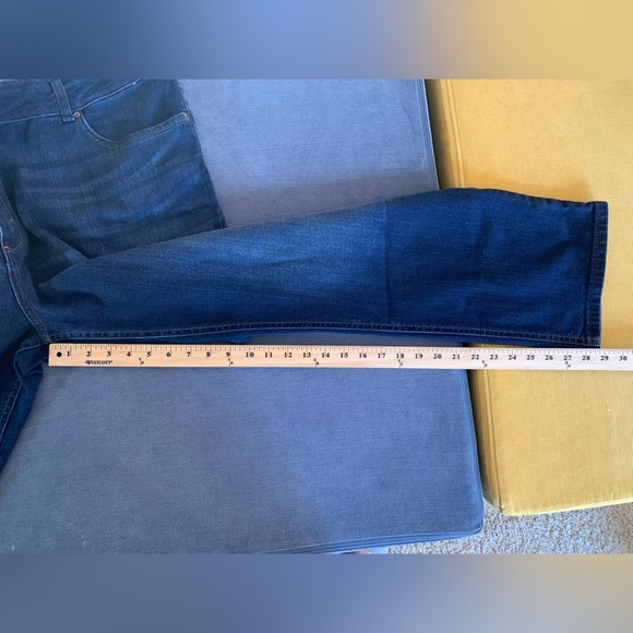 Womens Lee Blue Plus Regular Fit Straight Leg Mid Rise Dark Wash Jeans 24 W Med - Picture 10 of 10